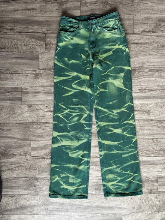 Jaded London Denim - Jaded London Green Abstract
Swirl Jeans Y2K Streetwear
Boyfriend Fit. Size W24.